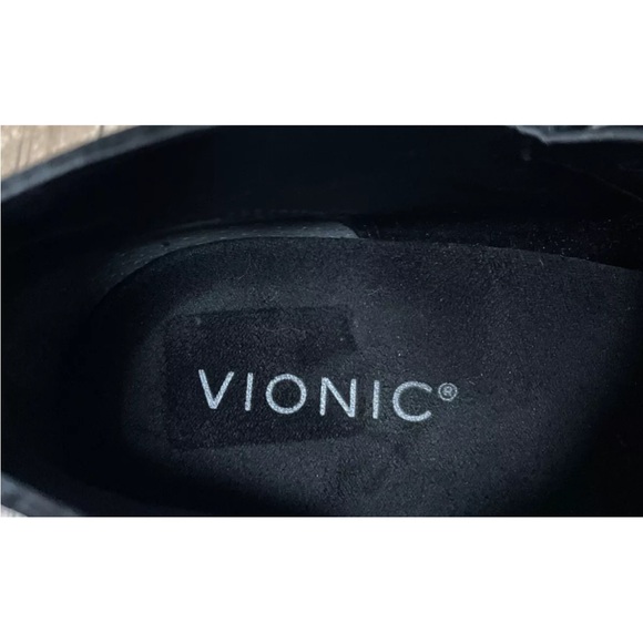 Like New!!! Vionic Cecily Ankle Bootie Boot Black Leather. Size 10W - Picture 4 of 11